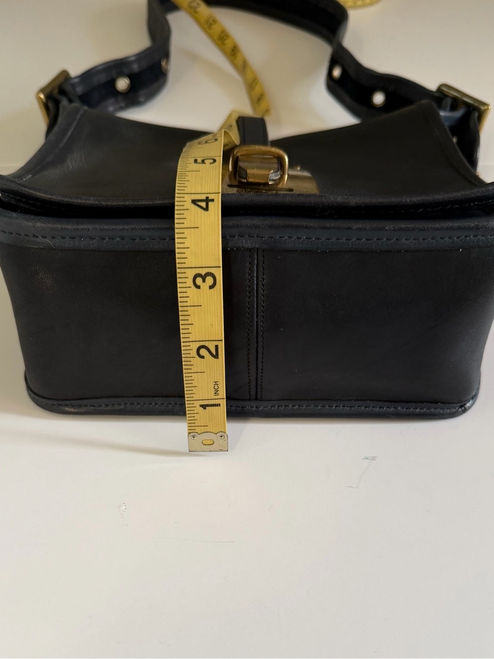 Vintage Coach Hasp Bag 9260 Black Leather Brass Bonnie Cashin Era 1970s - Picture 14 of 16